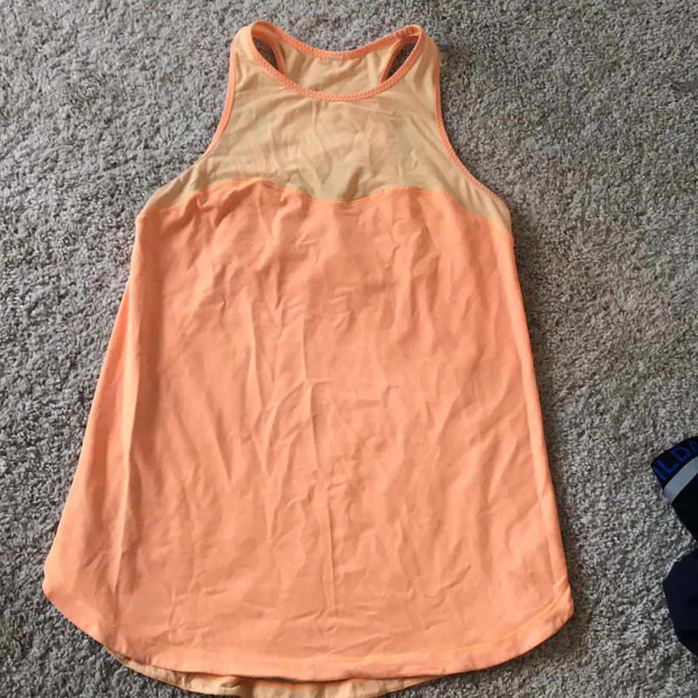 Lululemon tank